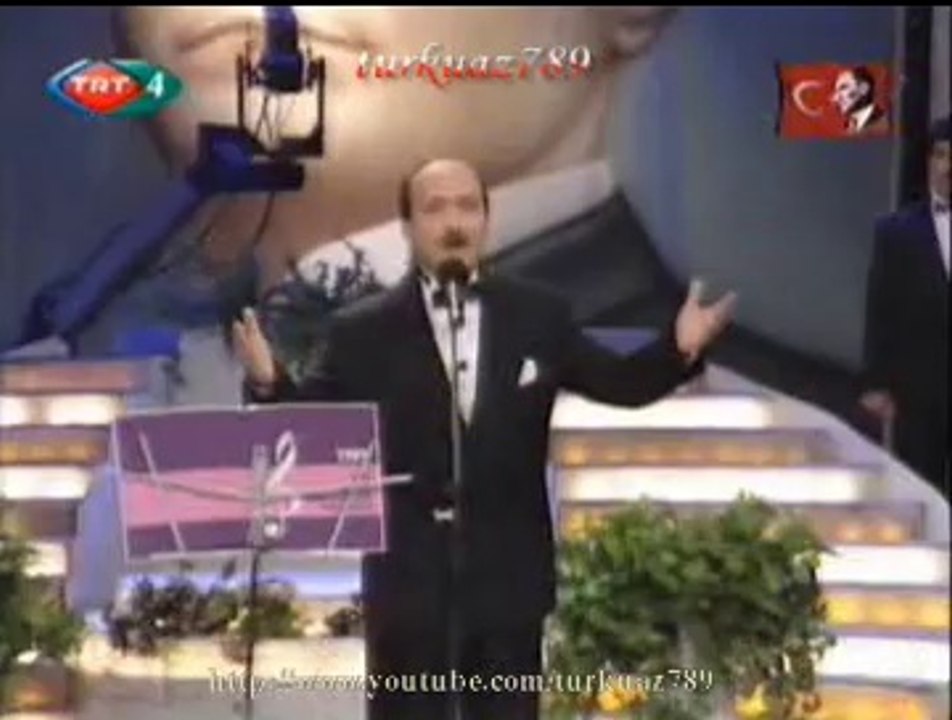 Vedat Kaptan YURDAKUL-Gel Gitme Kadın Rûhumu Hicrânına Yakma