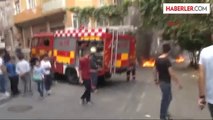 Okmeydanı'nda 2 Polis Motosikleti Yakıldı