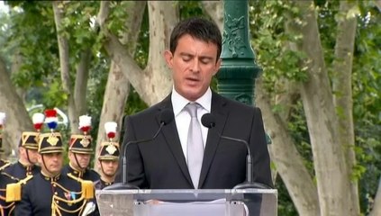 "Oui, la France était à Vichy", dit Valls à la commémoration de la rafle du Vel d'Hiv