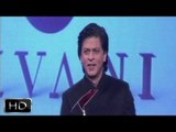 SRK Makes A Grand Entry With The Heroines On Yash Chopra's 81st Birth Anniversary