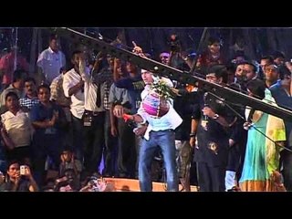 Hrithik Roshan - Akshay Kumar - Emraan Hashmi Grace Dahi Handi Celebration