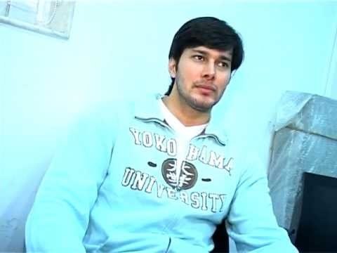 Bollywood Actor Rajneesh Duggal on his Latest Movie - Phhir