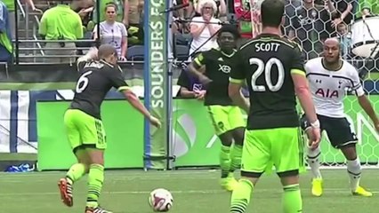 Le but du jour: Ozzie Alonso (MLS)
