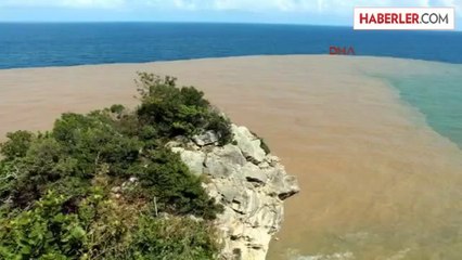 Zonguldak'ta Deniz Çamur Rengini Aldı