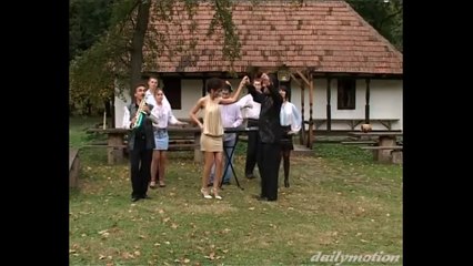 Ghita Olaru feat. Ionica & Anca - Aseara am fost la una