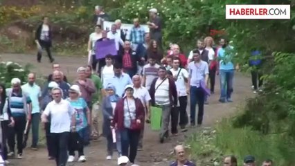 Artvin Cerattepe'de 1,5 Kilometrelik İnsan Zinciri Oluşturdular, 'Madene Hayır' Diye Haykırdılar