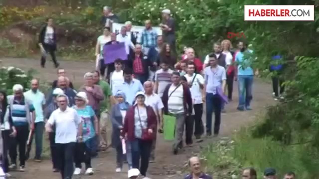 Artvin Cerattepe'de 1,5 Kilometrelik İnsan Zinciri Oluşturdular, 'Madene Hayır' Diye Haykırdılar