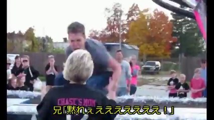 【全米が笑った】愛車の上でロリ幼女達が騎乗位したため青年はまさかの行動に