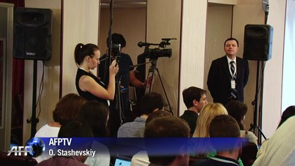 Ukrainian PM ready to hand investigation reigns to Dutch