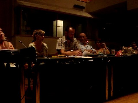 Ο Βασίλης Βούλγαρης αναφέρεται στο επιχειρησιακό πρόγραμμα τού Δήμου και κριτικάρει το λιβάνισμα προς τους εργαζόμενους