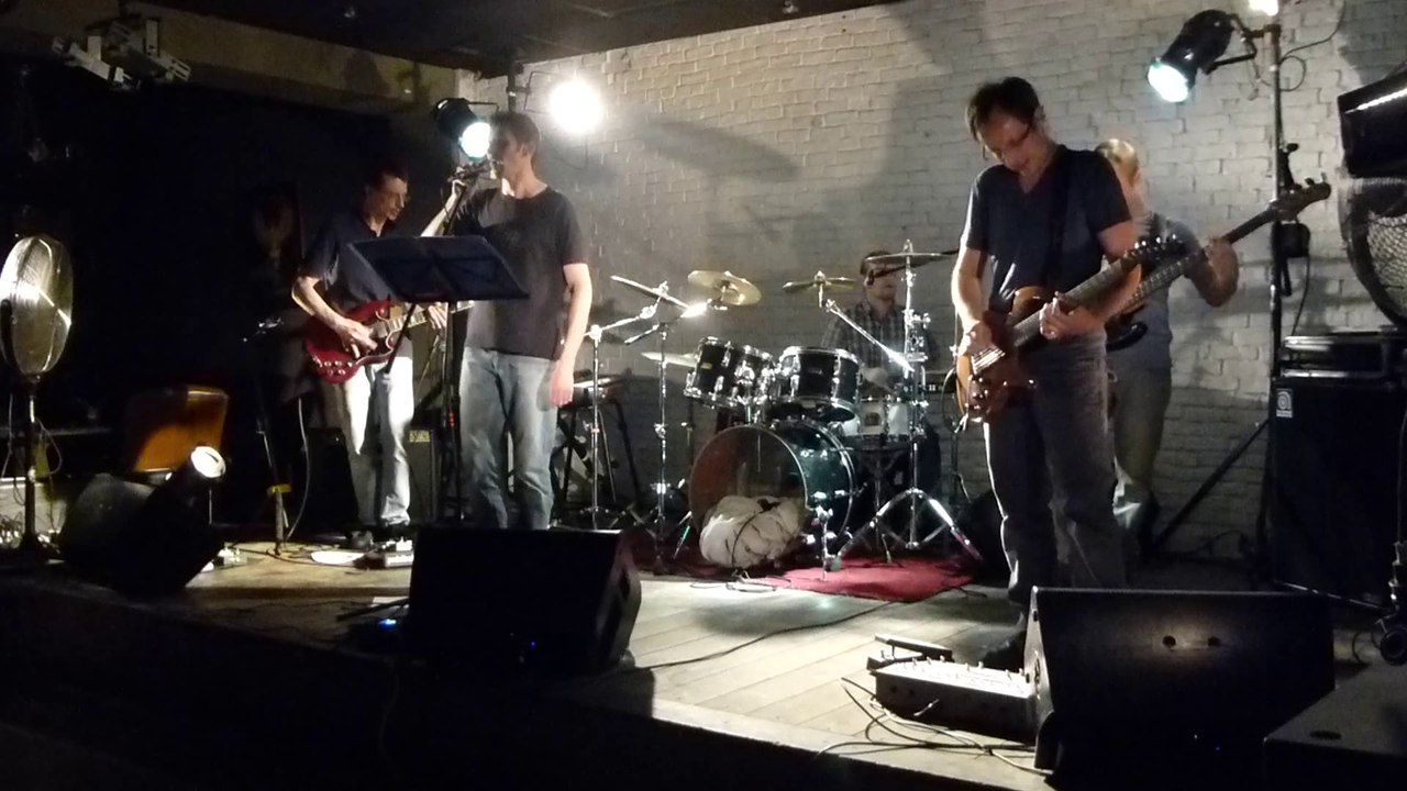 Flying Snails cover " Helicopter " (Bloc Party)