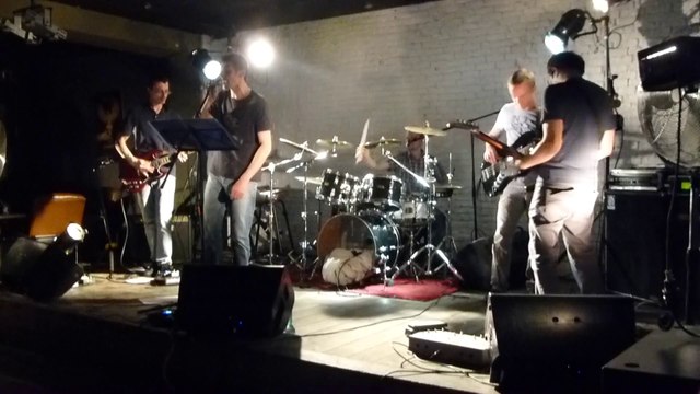 Flying Snails cover New born (Muse)