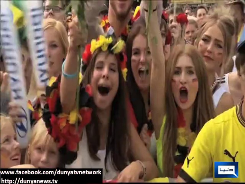 Dunya News - Germany reveal World Cup 2014 trophy damage during victory celebrations