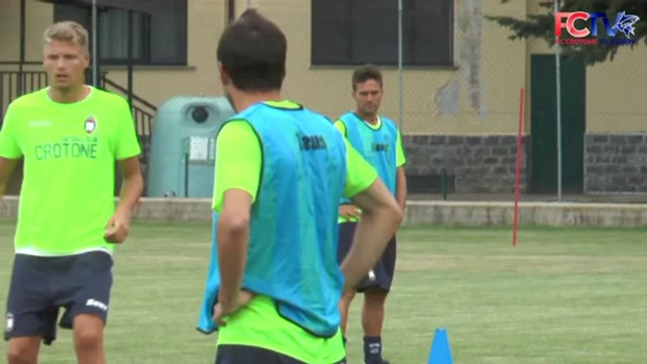 Moccone, doppia sessione. Visita dell'ad Gianni Vrenna in ritiro