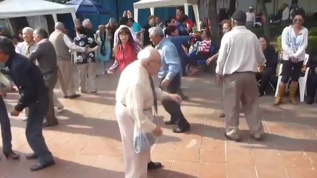 Crazy old guy dancing... Moshpit style!