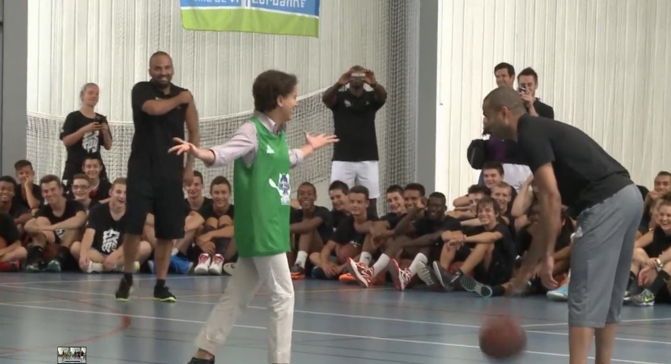 Contre Tony Parker, Najat Vallaud-Belkacem "mou...