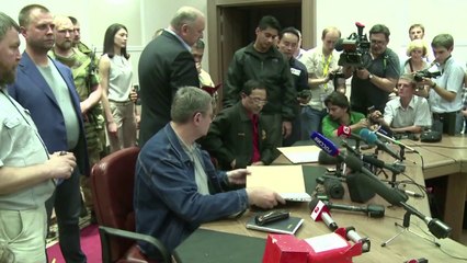 MH17-Blackbox an Malaysia übergeben