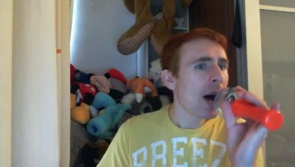 Wiwi égratigne "die ene mooie vrouw" de Django Wagner