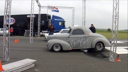 Street Mag Show & Hotwheelz Hildesheim 2014 ---->  Starts der 1/4 Meile