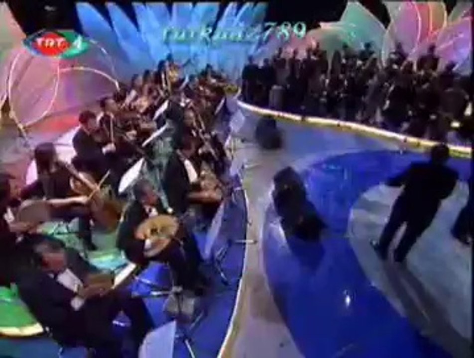 Yahya GEYLAN-Kalbe Dolan O İlk Bakış Unutulmaz Unutulmaz