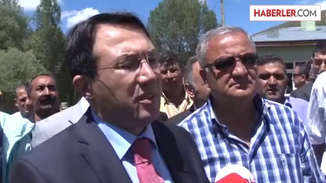 Vali Akdemir, selden zarar gören Büyükgelengeç köyünde incelemelerde bulundu -