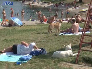 Uživanje na Borskom jezeru u inat vremenskim prilikama, 22. jul 2014.