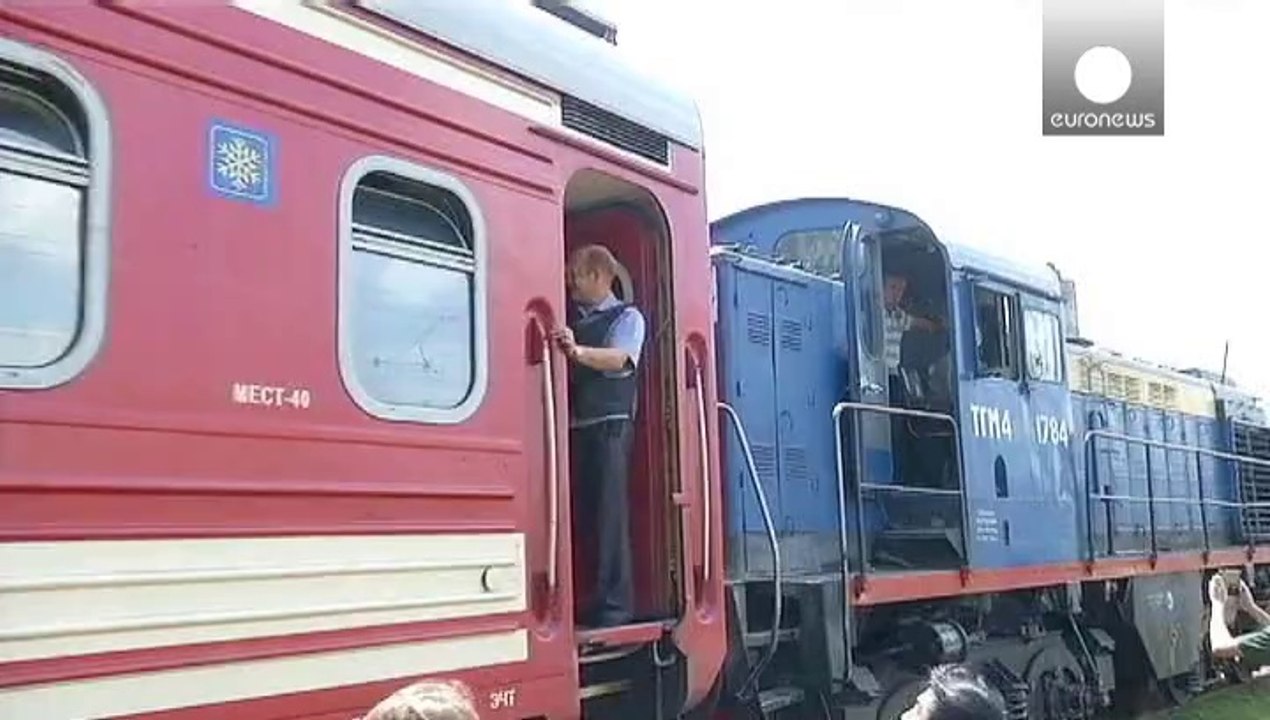 MH17: Victims' bodies prepared to be transported to the Netherlands