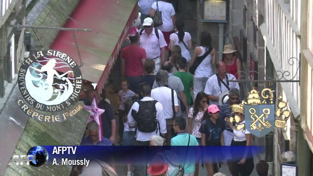 Mont-Saint-Michel: le pont-passerelle ouvert aux piétons