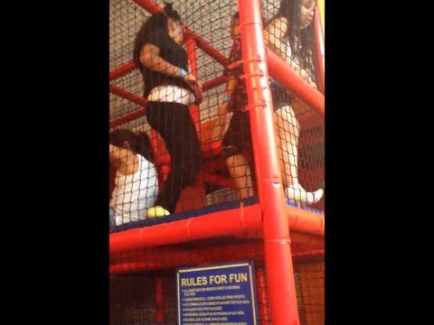 Cookie Monster dancing Gangnam Style - FiestaKidsV.I.P.