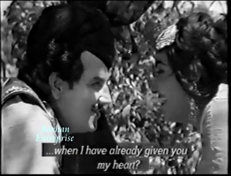 NOOR JEHAN n MUNIR HUSSAIN - PANCHI TE PARDESI - FILM - NOORAN