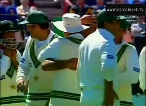 Ricky Ponting Bowled by Waqar Younis Late Inswing