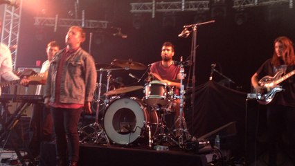 Von Pariahs a Poupet