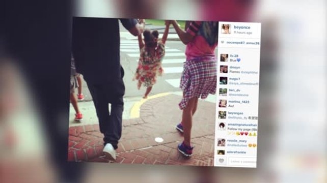 Beyonce Posts Loving Family Pic Admit Split Rumors