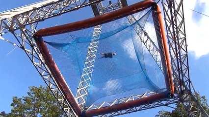 Free Fall Thrill Ride Sky Tower Drops People With Nothing But A Net