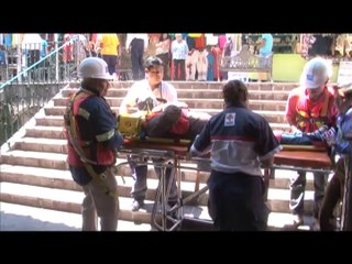 APUNTO DE MORIR AL CAER DE EL TECHO DEL MERCADO HIDALGO