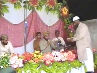 DIL DA CHAIN MADINA : NAAT  BY MUHAMMAD USMAN QADRI