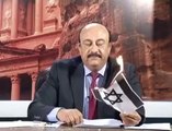 إعلامي أردني يحرق العلم الصهيوني على الهواء مباشرة -