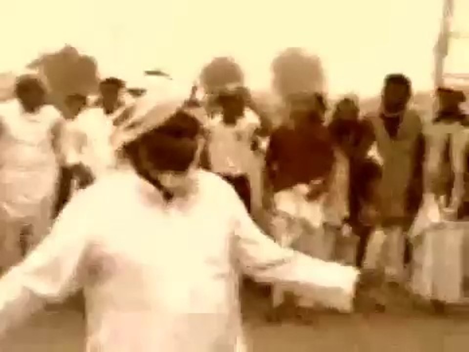 لا يطوفك المقطع