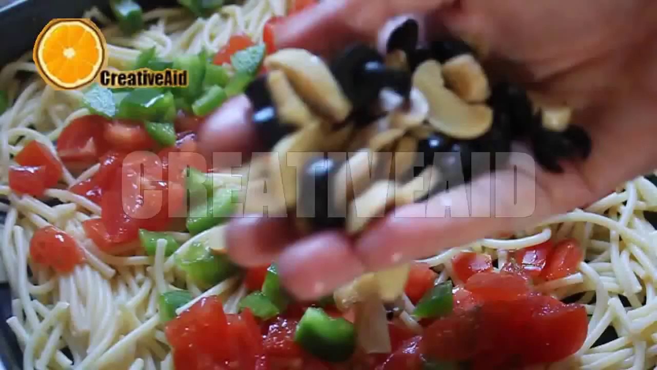 طريقة لذيذة وسهلة لعمل بيتزا المعكرونة