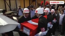 Şehit Onbaşı Şahan'ın Cenazesi İzmir'de