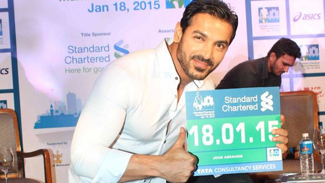 John Abraham @ Standard Chartered Mumbai Marathon 2015 | Registration Launch !