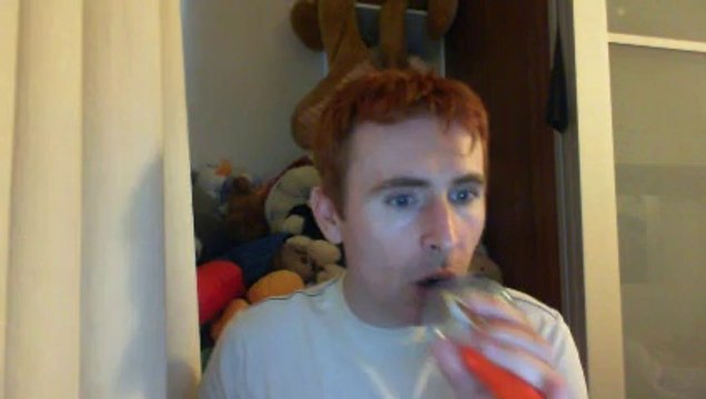 Wiwi égratigne one one d'Hayce Lemsi