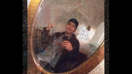 James Franco goes bald except for bizarre tuft of black hair (HD)