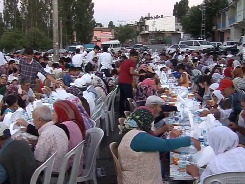 BAŞKANLARA KURUKÖPRÜ'DEN SEVGİ SELİ