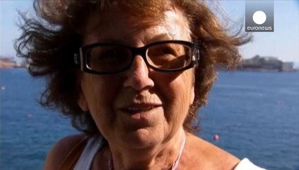 El Costa Concordia se dirige a Génova para su desguace