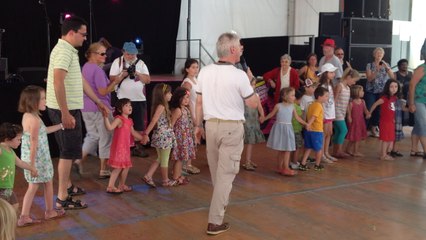 Des initiations à la danse bretonne pour les enfants