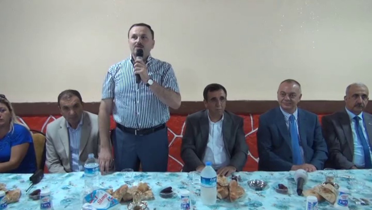 MHP İlçe Teşkilatının Pancar parkta düzenlediği iftar proğramı