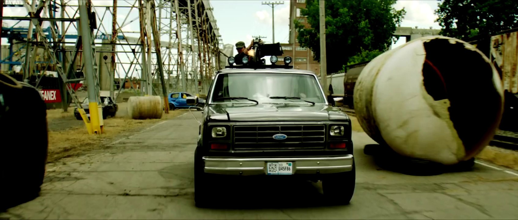 Yasak Bölge İzle Brick Mansions İzle