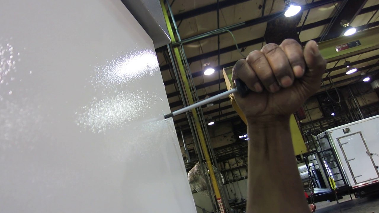 Loose screw 1