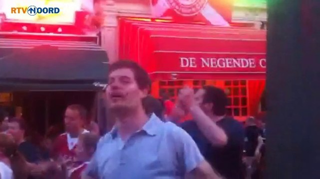 De sfeer zit er goed in bij de fans van Aberdeen - RTV Noord